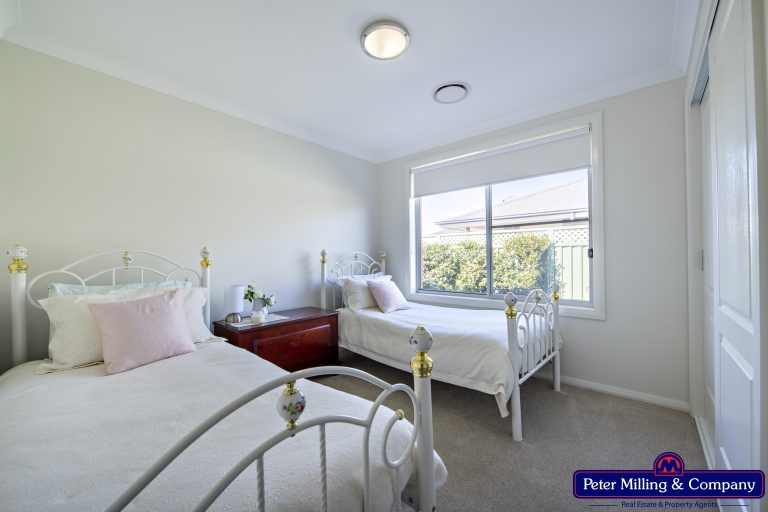 4 bedroom house at 2 Waterfall Crescent, Dubbo NSW 2830 - photo 12