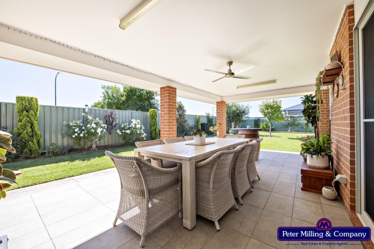 4 bedroom house at 2 Waterfall Crescent, Dubbo NSW 2830 - photo 18