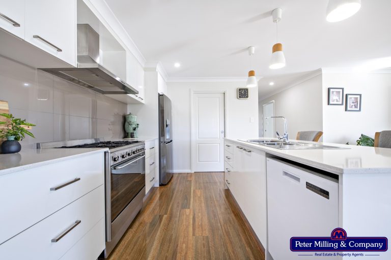 4 bedroom house at 2 Waterfall Crescent, Dubbo NSW 2830 - photo 8