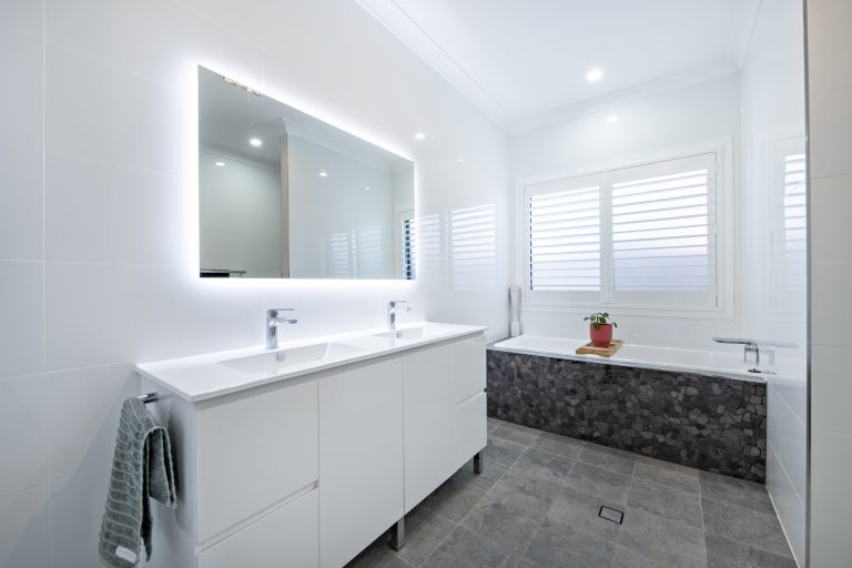 4 bedroom house at 9 King Street, Wellington NSW 2820 - photo 16