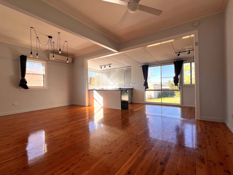3 bedroom house at 42 Pierce Street, Wellington NSW 2820 - photo 4