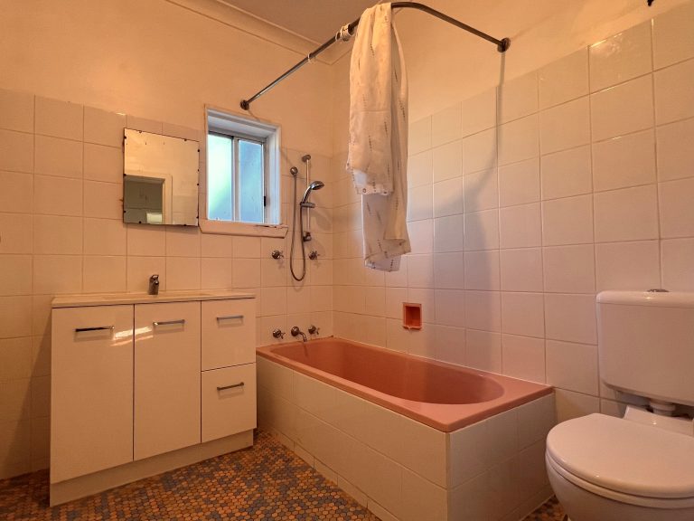 3 bedroom house at 42 Pierce Street, Wellington NSW 2820 - photo 5