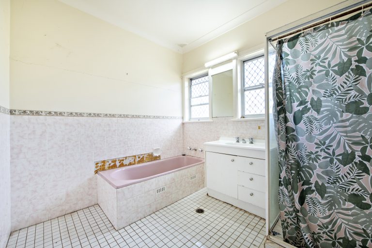 4 bedroom house at 161 Gisborne Street, Wellington NSW 2820 - photo 12