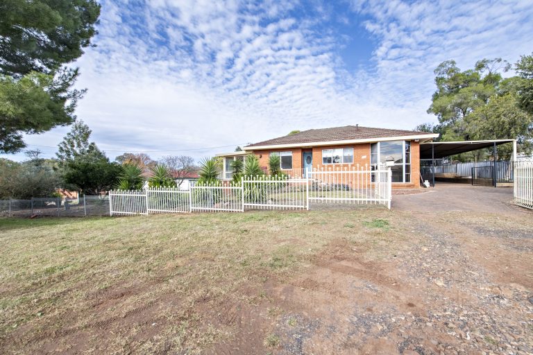 4 bedroom house at 161 Gisborne Street, Wellington NSW 2820
