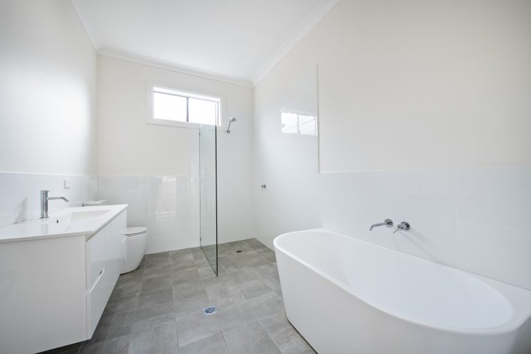 3 bedroom house at 86 Warne Street, Wellington NSW 2820 - photo 9