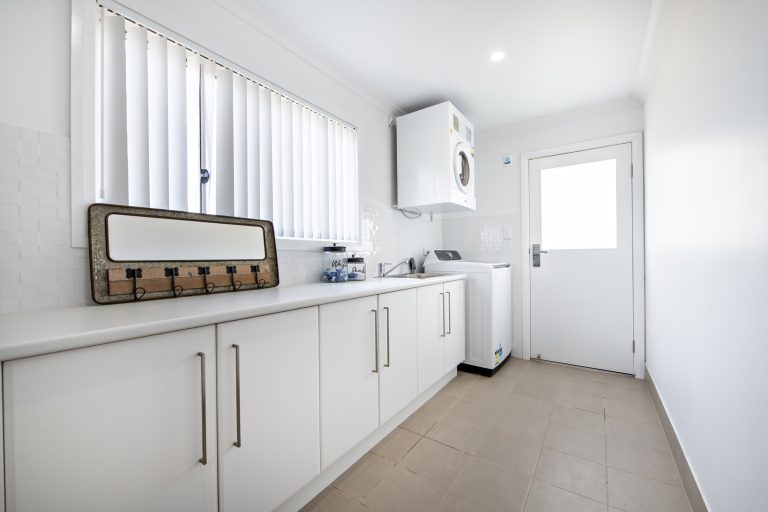 4 bedroom house at 12 Pindari Grove, Wellington NSW 2820 - photo 19
