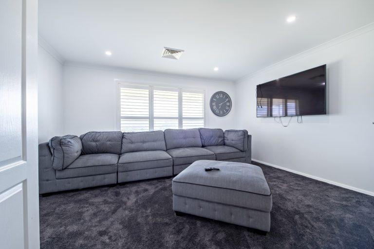 4 bedroom house at 12 Pindari Grove, Wellington NSW 2820 - photo 8