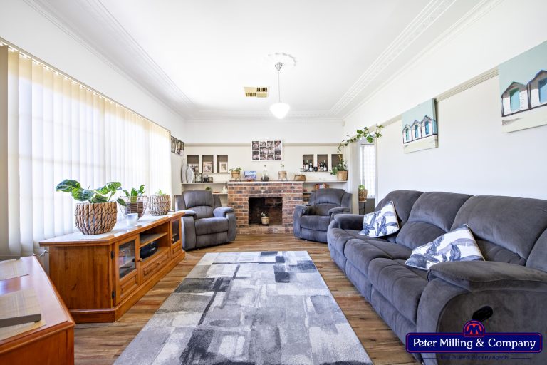 3 bedroom house at 361 Darling Street, Dubbo NSW 2830 - photo 3