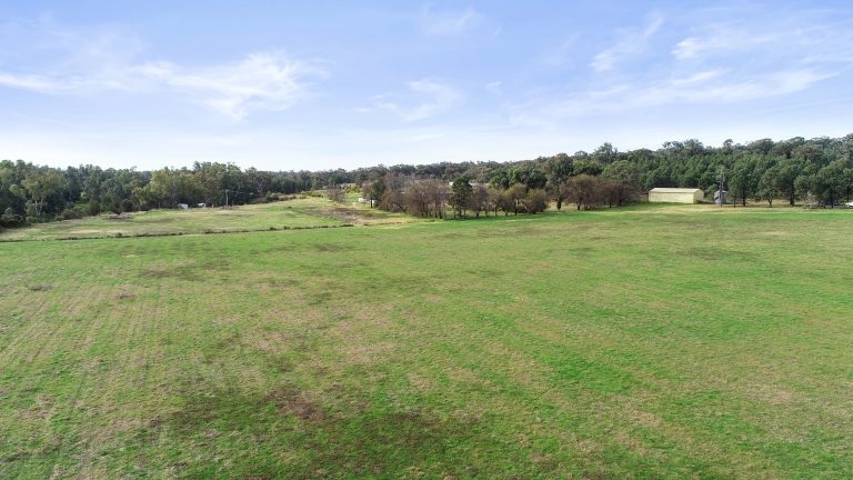 5 bedroom mixed farming property at 88R Narromine Road, Dubbo NSW 2830 - photo 12
