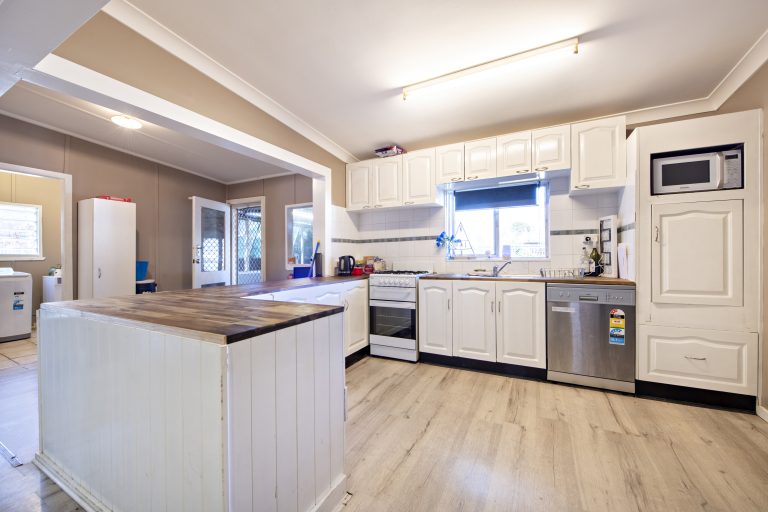 3 bedroom house at 67 Maxwell Street, Wellington NSW 2820 - photo 6