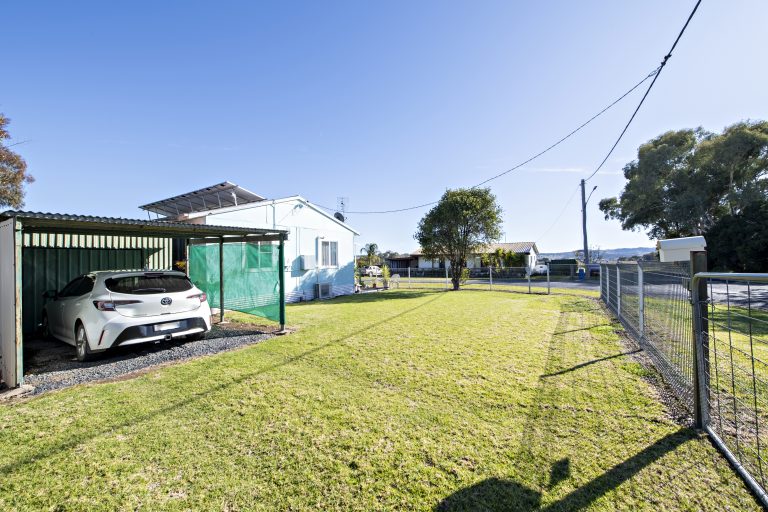 2 bedroom house at 21 Sports Parade, Mumbil NSW 2820 - photo 3