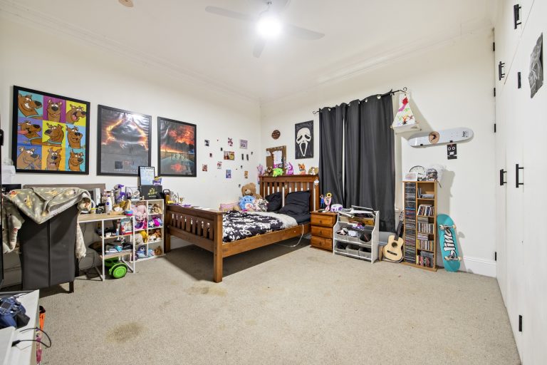 4 bedroom house at 99 Warne Street, Wellington NSW 2820 - photo 14