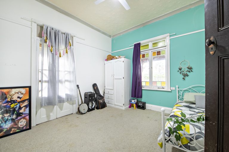 4 bedroom house at 99 Warne Street, Wellington NSW 2820 - photo 8