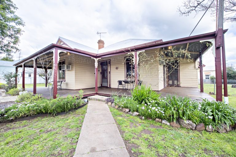 4 bedroom house at 99 Warne Street, Wellington NSW 2820
