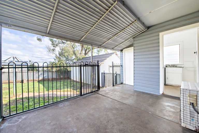 3 bedroom house at 121 Swift Street, Wellington NSW 2820 - photo 12