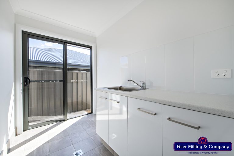 4 bedroom house at 33 Boyd Avenue, Dubbo NSW 2830 - photo 9