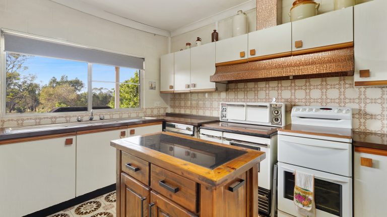 4 bedroom lifestyle property at 7L Mayfield Road, Dubbo NSW 2830 - photo 7