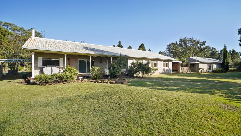 4 bedroom lifestyle property at 7L Mayfield Road, Dubbo NSW 2830