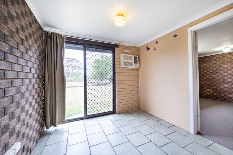 3 bedroom house at 15 Macquarie Street, Montefiores NSW 2820 - photo 11