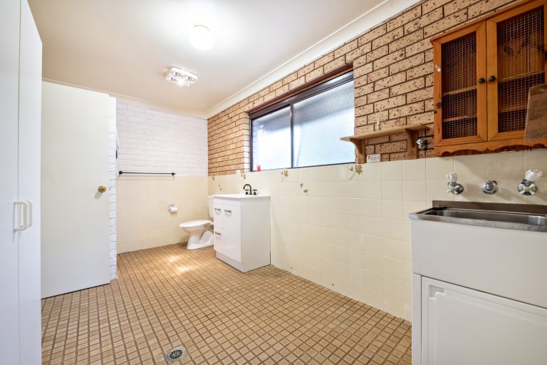 3 bedroom house at 15 Macquarie Street, Montefiores NSW 2820 - photo 13