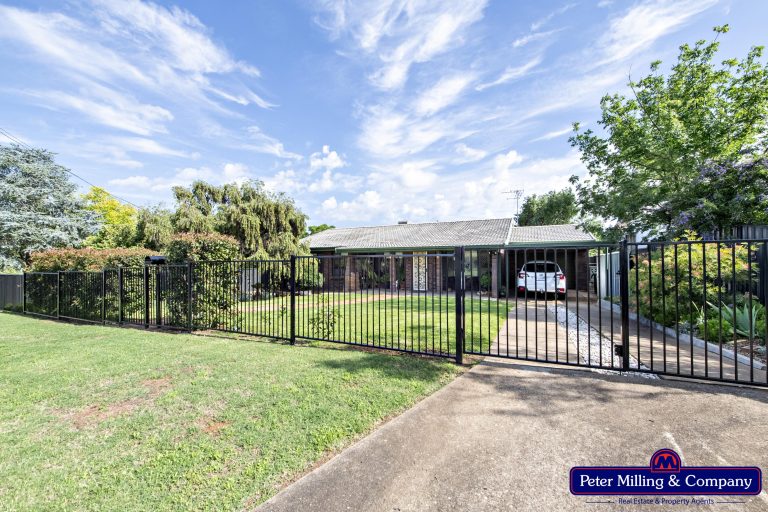 3 bedroom house at 128 Maxwell Street, Wellington NSW 2820 - photo 2