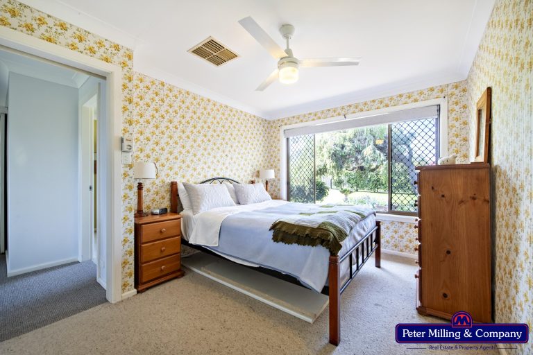 3 bedroom house at 128 Maxwell Street, Wellington NSW 2820 - photo 7