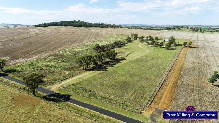 3 bedroom lifestyle property at 677 Zaias Lane, Geurie NSW 2818 - photo 4