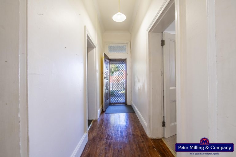 5 bedroom house at 92 Maughan Street, Wellington NSW 2820 - photo 3