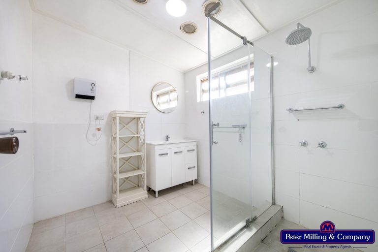 5 bedroom house at 92 Maughan Street, Wellington NSW 2820 - photo 14