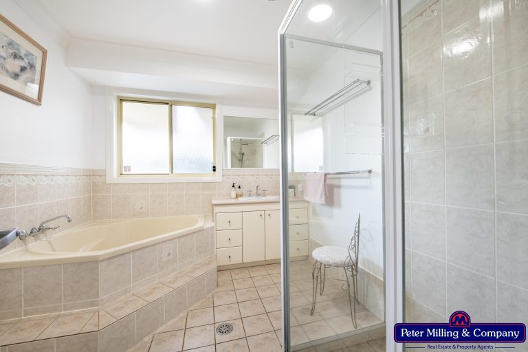 4 bedroom house at 384 Macquarie Street, Dubbo NSW 2830 - photo 14