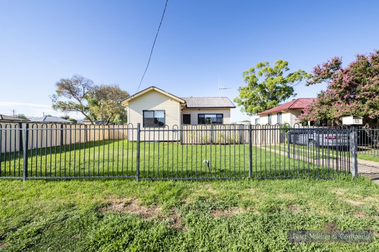 3 bedroom house at 13 Glasson Street, Wellington NSW 2820