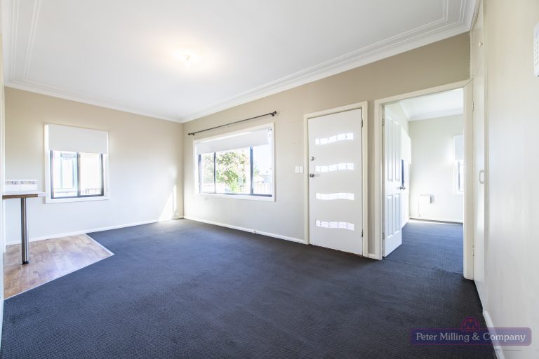 3 bedroom house at 13 Glasson Street, Wellington NSW 2820 - photo 4