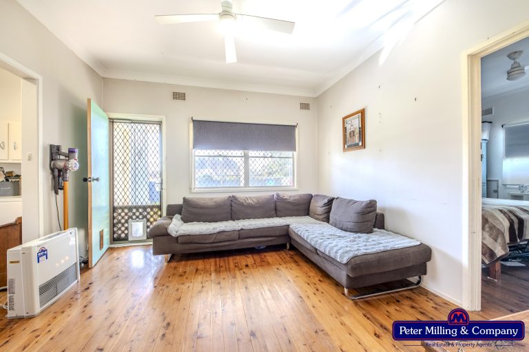 2 bedroom house at 128 Swift Street, Wellington NSW 2820 - photo 8