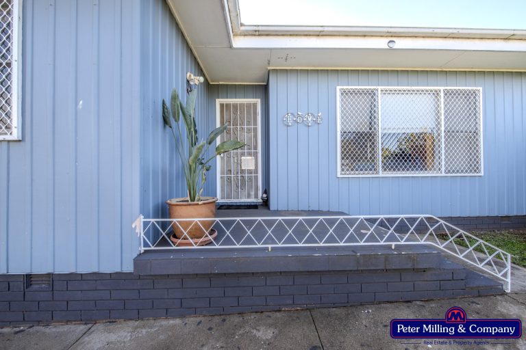 2 bedroom house at 128 Swift Street, Wellington NSW 2820 - photo 2