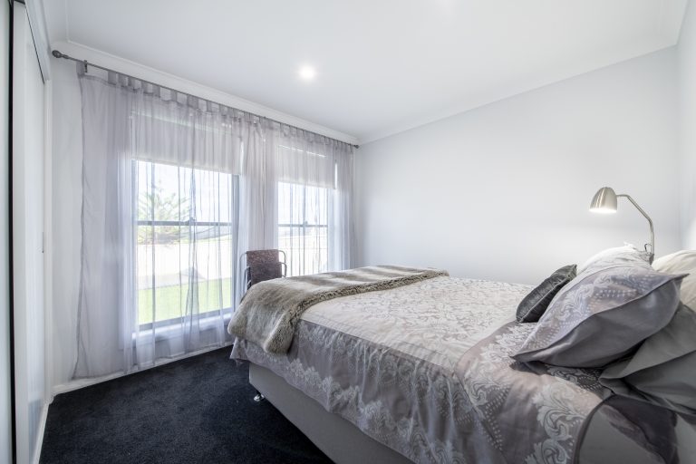 5 bedroom house at 6 Hovea Court, Dubbo NSW 2830 - photo 11