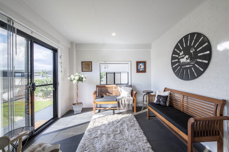 5 bedroom house at 6 Hovea Court, Dubbo NSW 2830 - photo 13