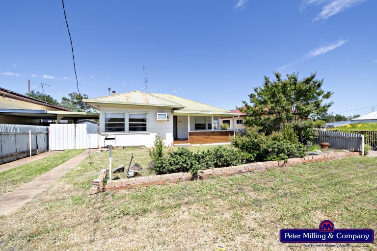 3 bedroom house at 153 Pierce Street, Wellington NSW 2820