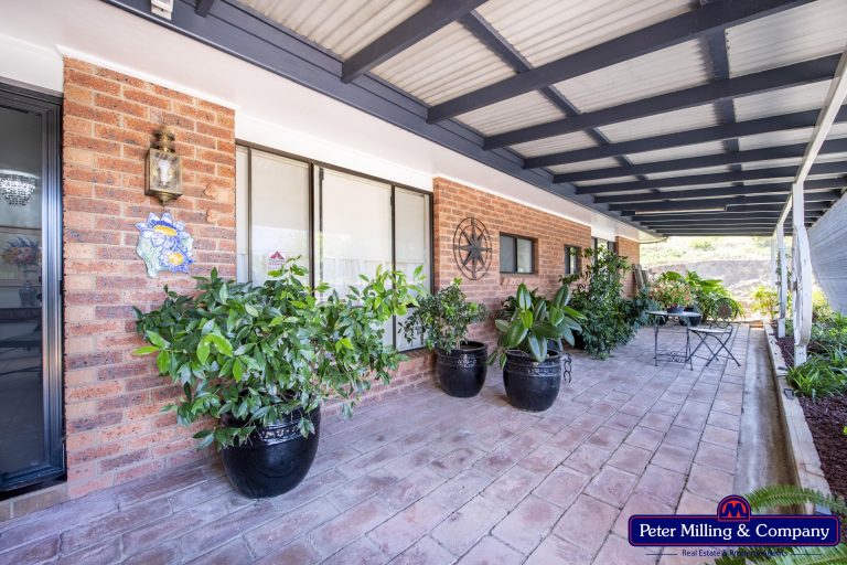 4 bedroom house at 11-13 Cousin Drive, Wellington NSW 2820 - photo 4