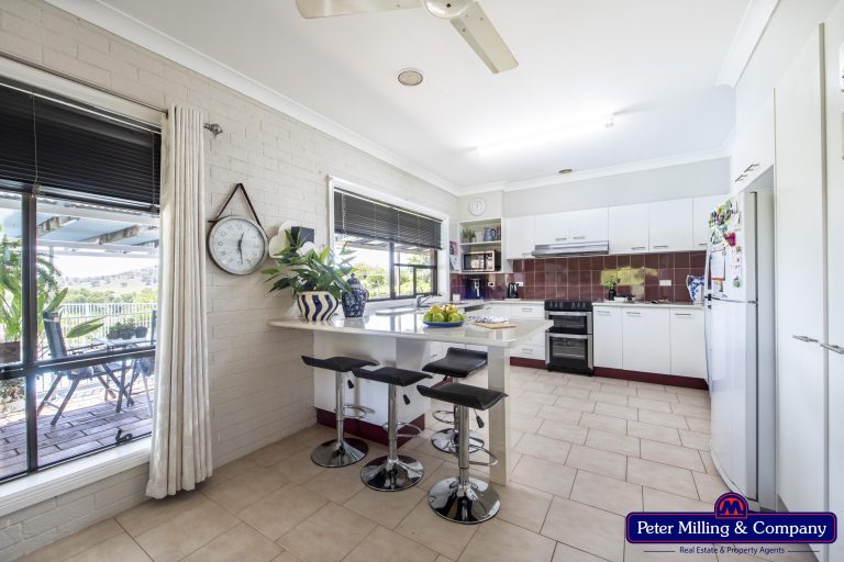 4 bedroom house at 11-13 Cousin Drive, Wellington NSW 2820 - photo 10