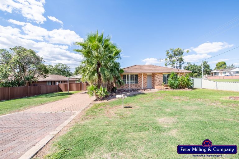 4 bedroom house at 16 Marsh Street, Wellington NSW 2820