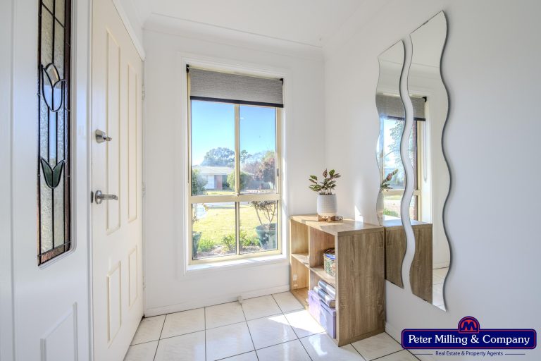 4 bedroom house at 19 York Street, Dubbo NSW 2830 - photo 3