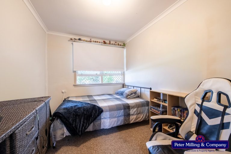 4 bedroom house at 135 Thornton Street, Wellington NSW 2820 - photo 8