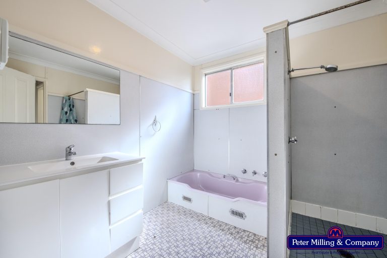 3 bedroom house at 22 Simpson Street, Wellington NSW 2820 - photo 11