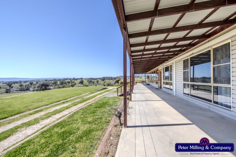 4 bedroom house at 50 Tarrawingee Road Mumbil Via, Wellington NSW 2820 - photo 4