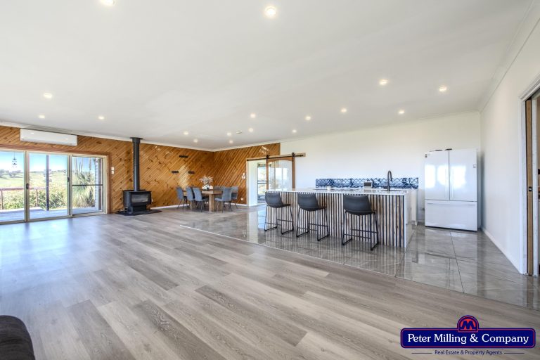 4 bedroom house at 50 Tarrawingee Road Mumbil Via, Wellington NSW 2820 - photo 7