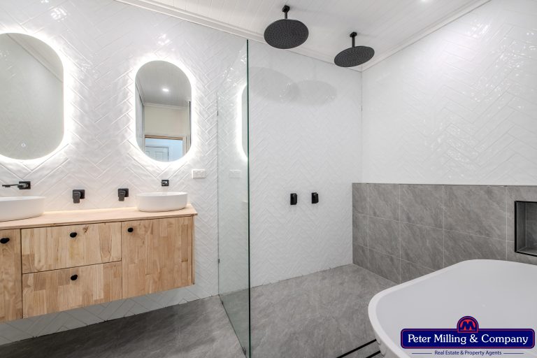 4 bedroom house at 50 Tarrawingee Road Mumbil Via, Wellington NSW 2820 - photo 14