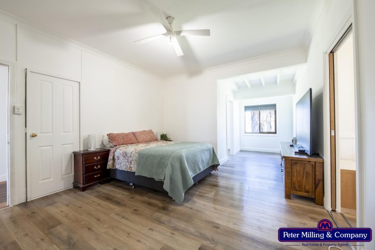 4 bedroom house at 50 Tarrawingee Road Mumbil Via, Wellington NSW 2820 - photo 17