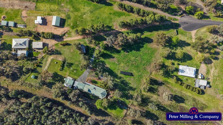 3 bedroom acreage semi-rural at 39 Gould League Place, Wellington NSW 2820 - photo 9