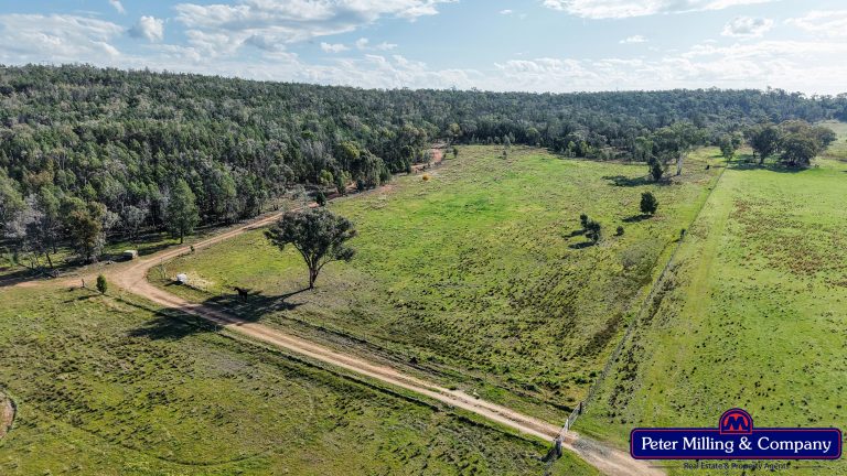 3 bedroom lifestyle property at 621 Eulalie Lane, Walmer NSW 2820 - photo 4