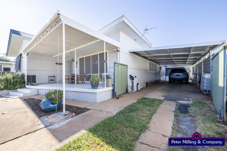 3 bedroom house at 51 Clive Street, Wellington NSW 2820 - photo 2